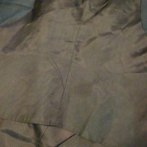 Vest - Picture 4 of 4